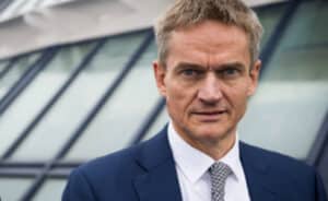 DFDS' finansielle styrmand, Torben Carlsen, har hang til engelske vendinger og en teknisk financiel baggrund fra bl.a. investeringsselskaber.